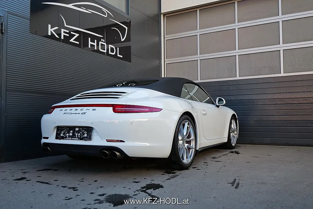 Porsche 911 Carrera 4S Cabrio DSG*Approved* Image 2