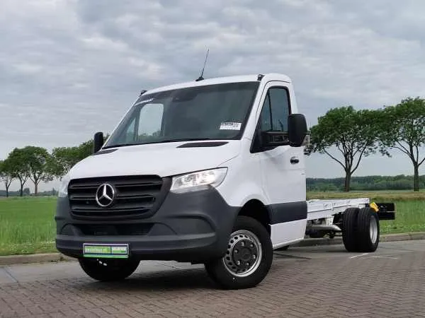 Mercedes-Benz Sprinter 519 CDI 3.0 LTR 6 CYL! Image 1